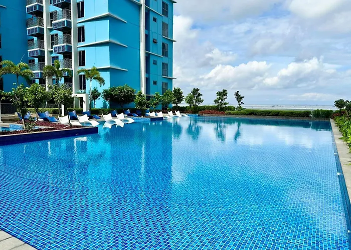 Bayshore 3br Seaview Beside Okada Bay Sunset Airport Moa *