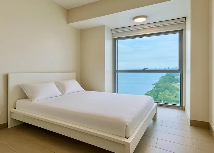 Bayshore 3br Seaview Beside Okada Bay Sunset Airport Moa * Manila