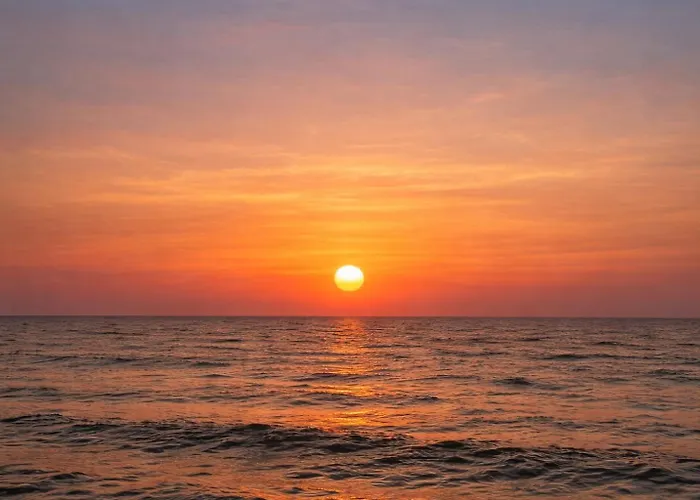 Bayshore 3br Seaview Beside Okada Bay Sunset Airport Moa Apartment