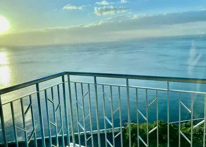 Bayshore 3br Seaview Beside Okada Bay Sunset Airport Moa Apartment